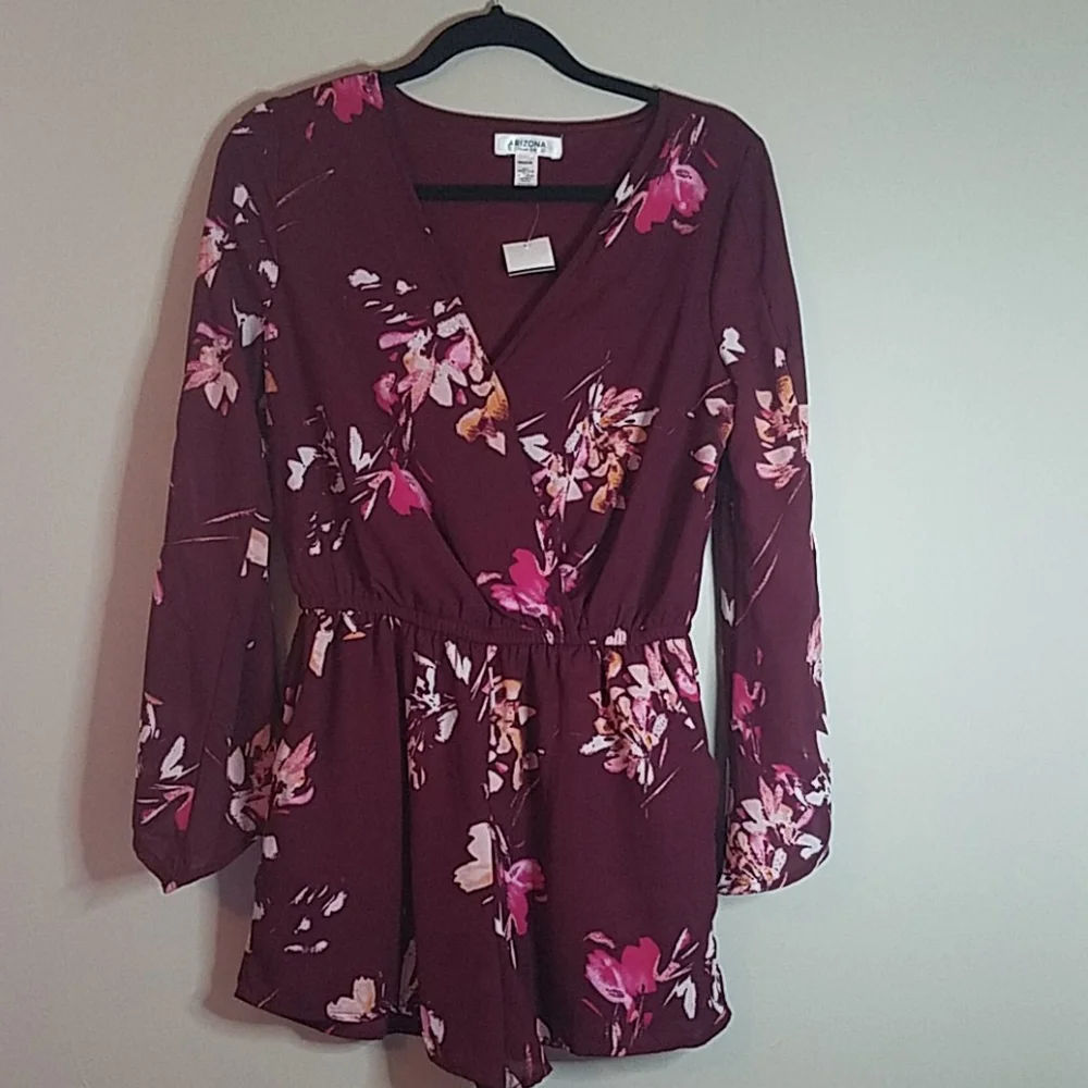 Arizona Jean Co. Floral Romper NWT - Picture 5 of 13